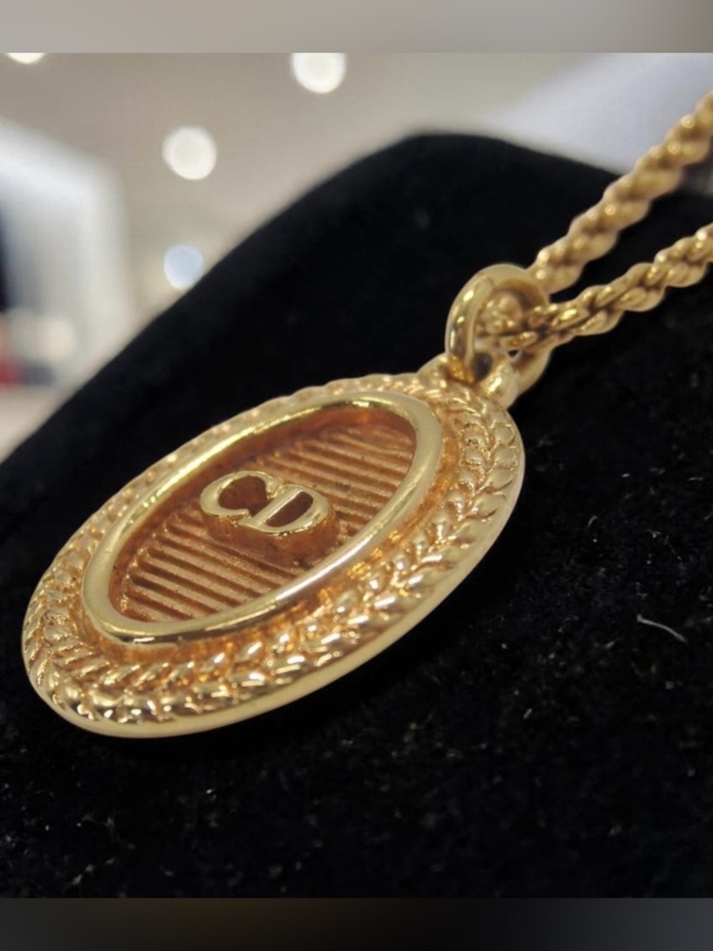 DIOR Vintage CD Logo Pendant Necklace- Germany ✨🤩 - Picture 14 of 16